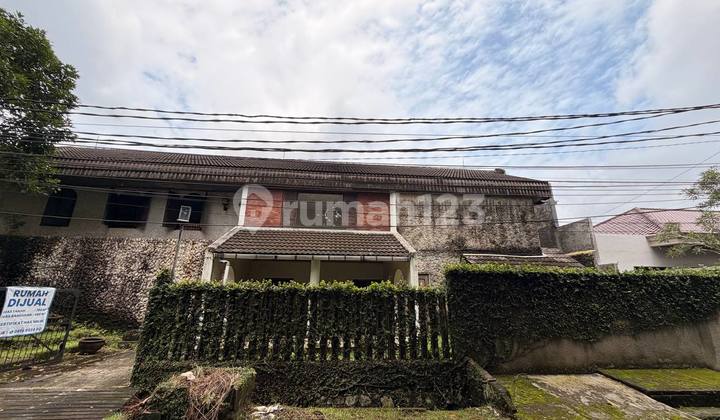 Classic Thematic House in Cinere with a Very Strategic Location, Classic Thematic House in Cinere with a Very Strategic Location,