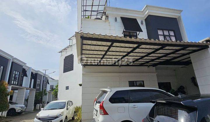 Rumah 2 Lantai Bagus Semi Furnished SHM di Cinere Gandul, Depok 1