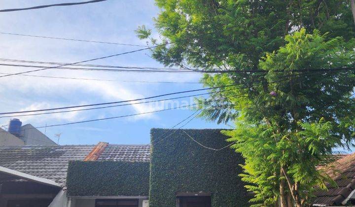 Rumah Bagus Unfurnished SHM di Cinere, Depok 1