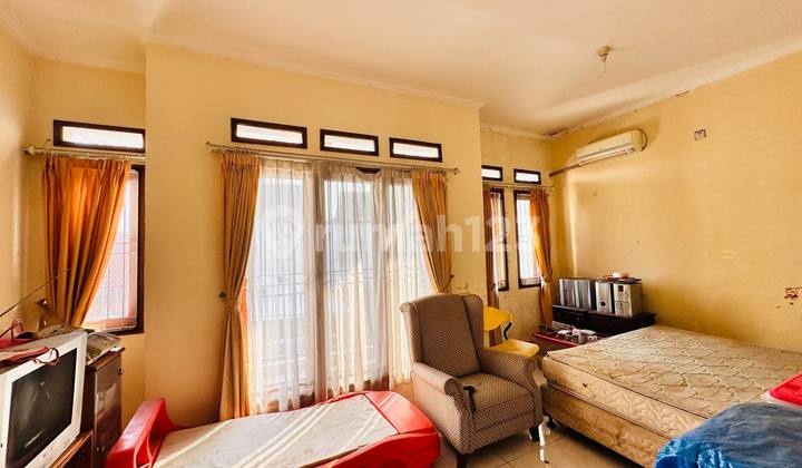 Hanya 5 Km ke MRT Rumah Luas di Cirendeu - Bangunan 2 Lantai,