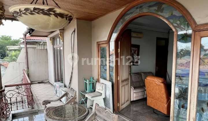 Rumah Antasari Jaksel Bagus Ada Swimming Pool