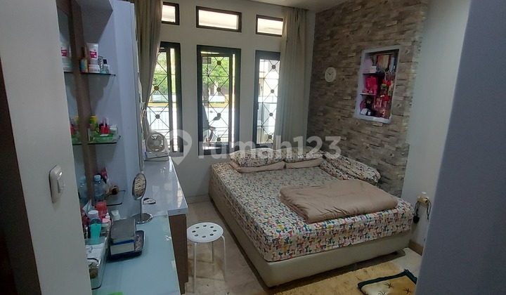 Rumah Di Jatiwaringin Hook Bagus 2 Lantai 2