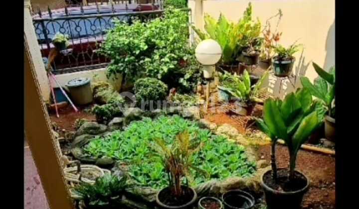 Classic House in Pondok Indah with SHM 2