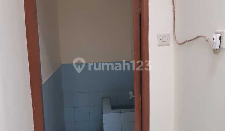 Dijual Rumah Semi Furnished dan Lokasi Strategis di Tangerang Selatan 13