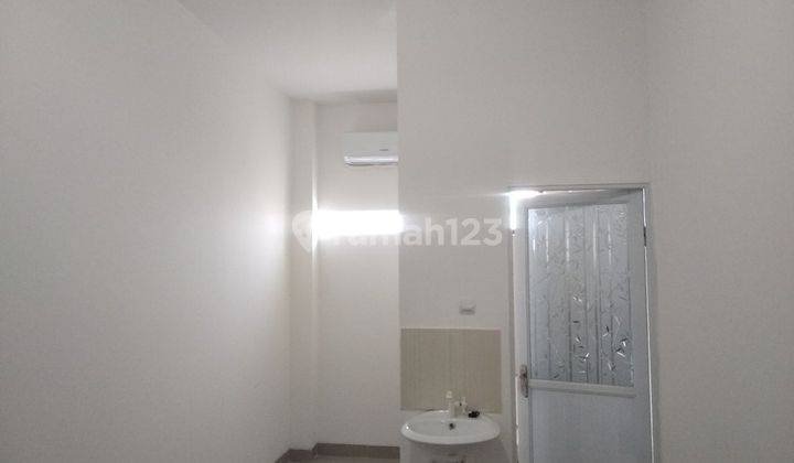 Rumah kost premium dekat surya kencana 10