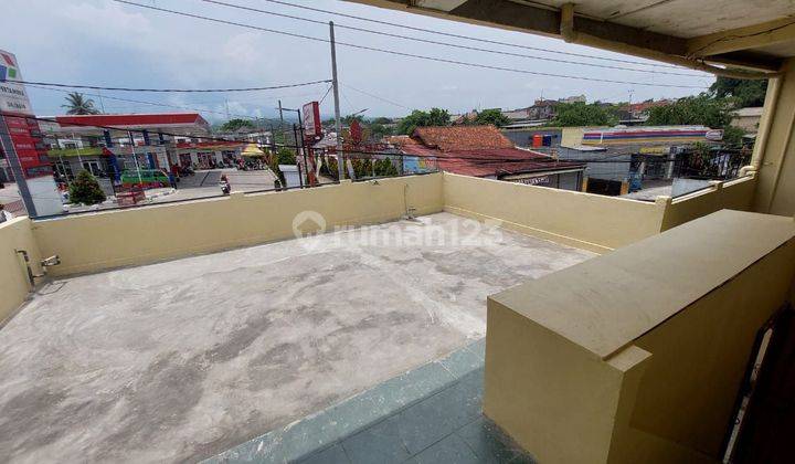 Dijual Rumah Komersil di Pinggir Jalan Raya Besar 2