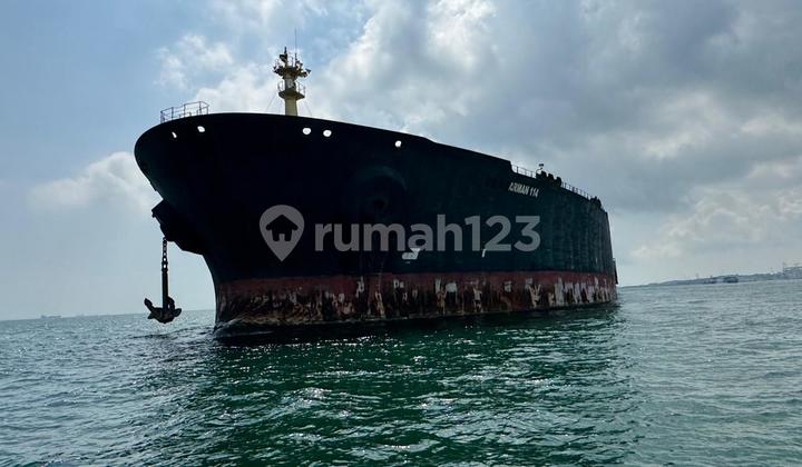 Auction of a Supertanker with 184,058 Tons of Light Crude Oil