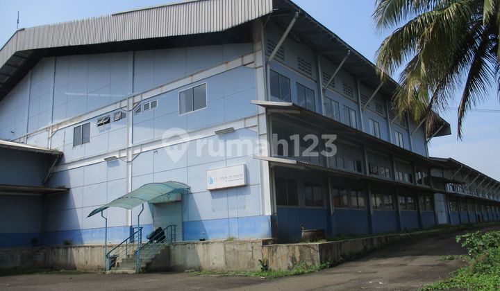 Factory for sale on Jl. Jembatan Hitam, Sukaraja, Bogor Regency.