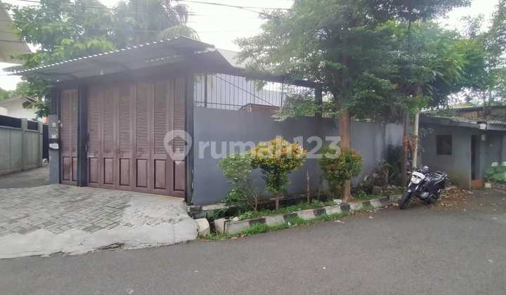 Rumah Dijual Harga Bawah NJOP di Jl Pinang Mas Pondok Indah