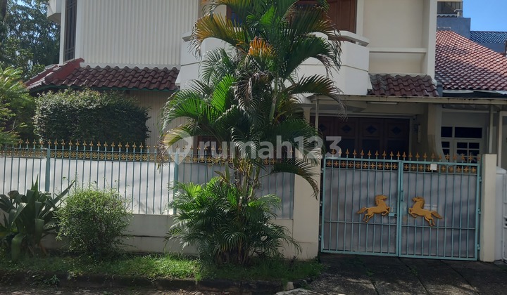Rumah Dijual di Taman Kebun Jeruk Intercon Jakarta Barat