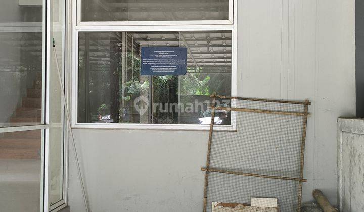 foto lainnya rumah dua lantai dijual di