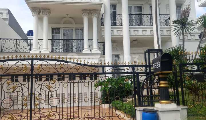 House for Sale in Legenda Wisata, Washington Boulevard Zone, Bogor House for Sale in Legenda Wisata, Washington Boulevard Zone, Bogor