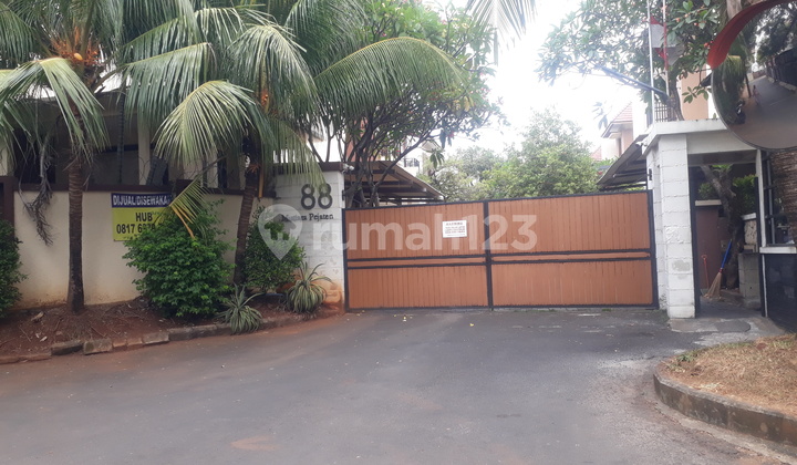 House for Sale in Mutiara Pejaten, Pasar Minggu, South Jakarta 2