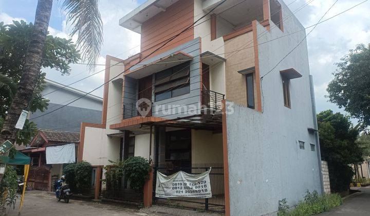 Rumah Bagus 3 Lantai Di Perum Lambangsari Permai 2