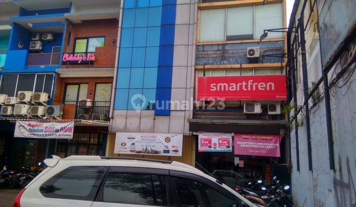 Ruko 3 lantai dijual murah ,deket asrama haji ,deket pasar pondok gede ,deket terminal pondok gede pokoknya setrategis 1