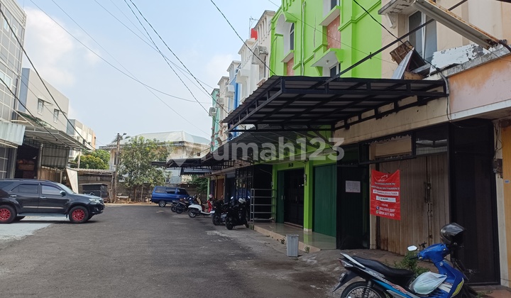 Ruko bagus 3 lantai di Harapan indah ,Bekasi kota 3