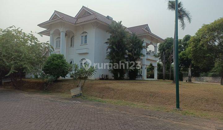 Rumah cantik di Kemang Pratama Regency 1