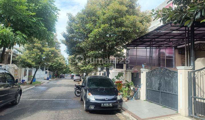 Rumah Cantik Di Perum Royal Residence Ujung Menteng Cakung