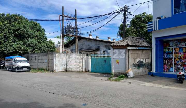Land and Buildings as well as Jar Factory Goods in Pasar Kemis