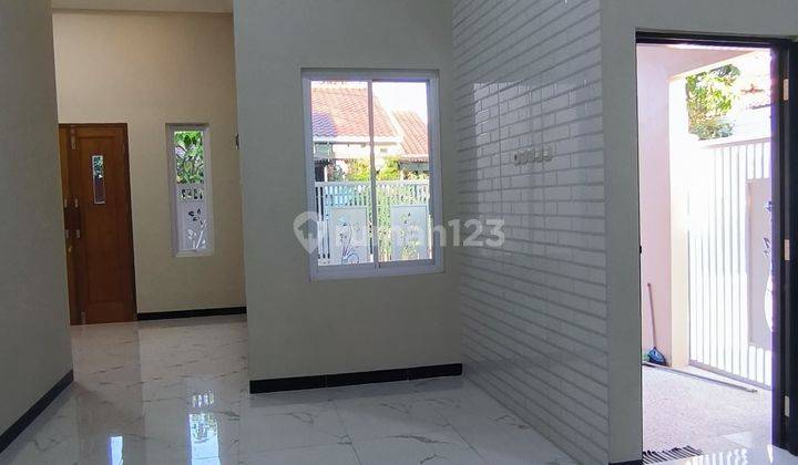 Dijual Cepat Rumah 2 Lantai Simprug Poris cipondoh  2