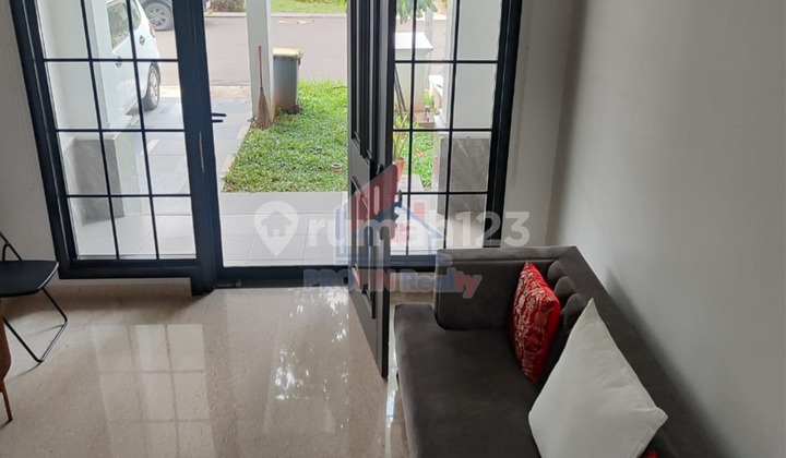 Rumah Alam Sutera Ada Lift 2