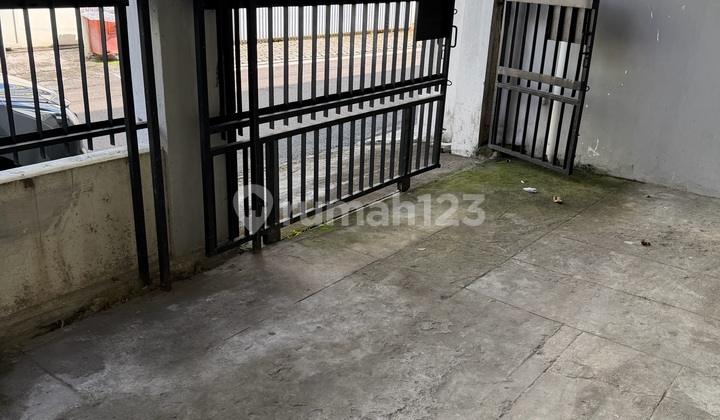 Rumah Tomang Siap Huni Lokasi Strategis 2