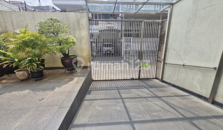 Cool House in Pluit Ready to Move In 2