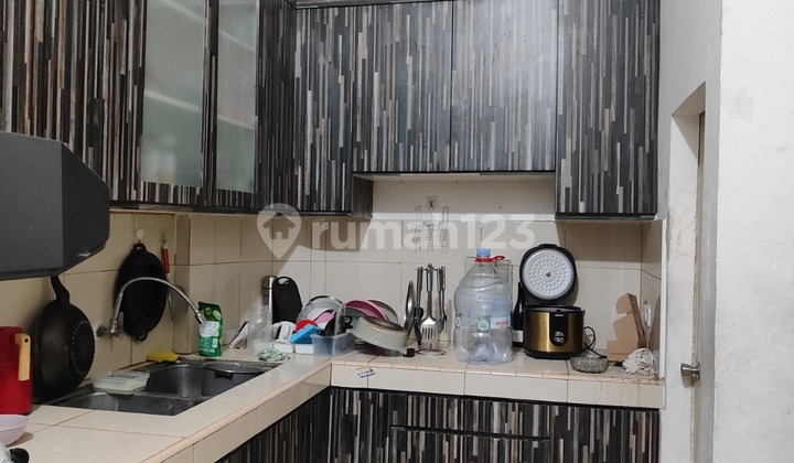 Affordable House in Jelambar 2