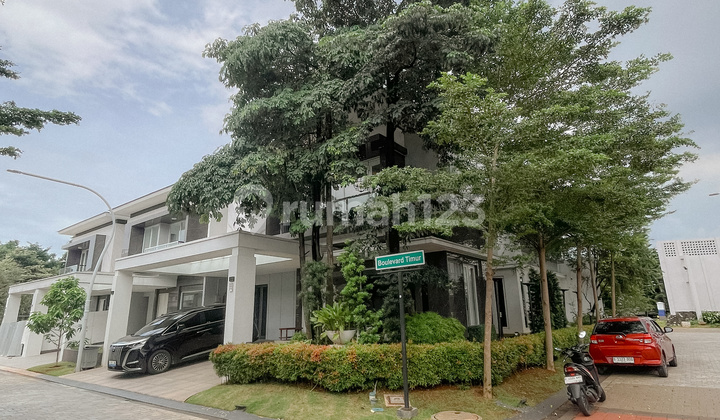 For Sale: Pasadena Grand Residence House, Fully Furnished & Luxurious Interior, Ex-Show Unit For Sale: Pasadena Grand Residence House, Fully Furnished & Luxurious Interior, Ex-Show Unit