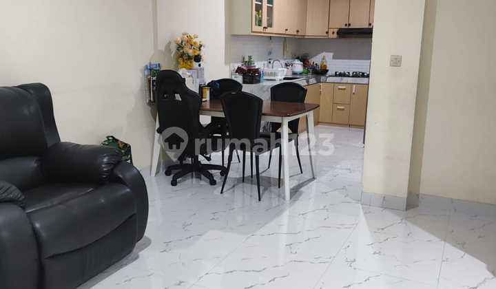 Rumah Di Taman Surya Dekat Taman 2