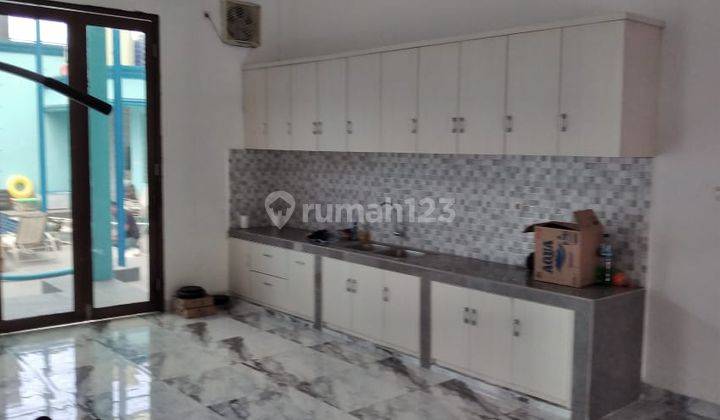 Rumah 1 Lantai Bagus Harga Murah Ada Kolam Renang  2