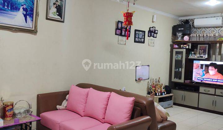 Rumah di Puri Gardenia 2 Lantai SHM Bagus Timur 2