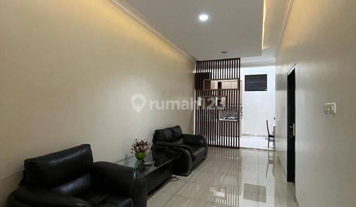 Disewakan Rumah 2 Lantai Sudah Renovasi Furnished Hadap Utara Lippo Karawaci 2