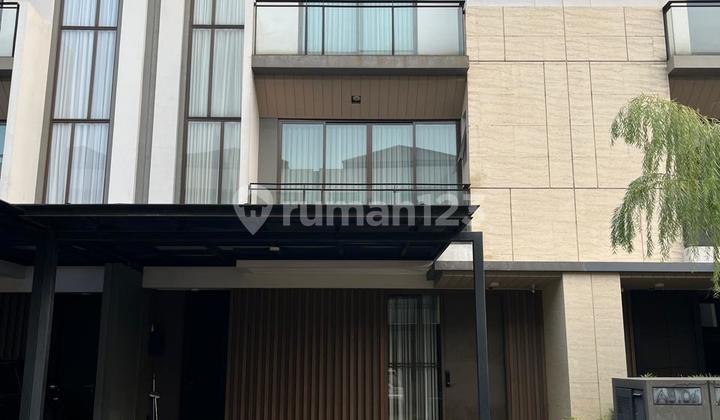 Rumah Cantik 3 Lantai Siap Huni Surat SHM di The Zora Bsd City Tangerang Rumah Cantik 3 Lantai Siap Huni Surat SHM di The Zora Bsd City Tangerang