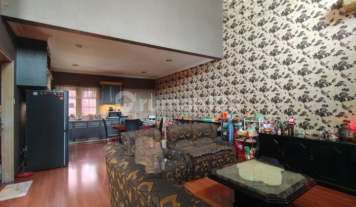 Rumah Mewah Hoek Di Tmn. Palem Lestari, Jakarta Barat 2