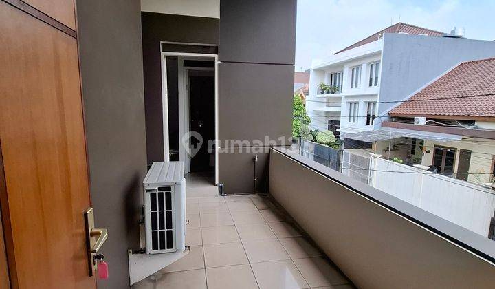 Rumah Minimalis Modern, Sudah Renovasi Total dan Siap Huni di Sunrise Garden, Jakarta Barat  2