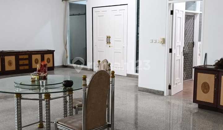 Disewakan Rumah Mewah Di Intercon Kbn Jeruk, Jakarta Barat  1