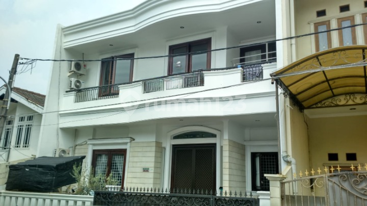 Di Jual Rumah Greenville, kebon jeruk Jakarta Barat Di Jual Rumah Greenville, kebon jeruk Jakarta Barat