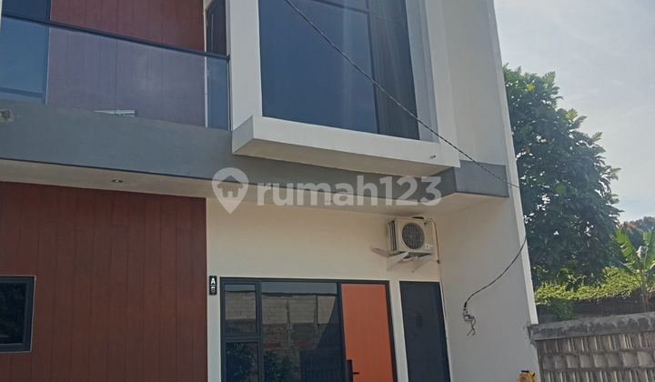 Rumah Baru 2 Lantai Pinggir Jalan Raya Cllangkap Cipayung Cibubur 1