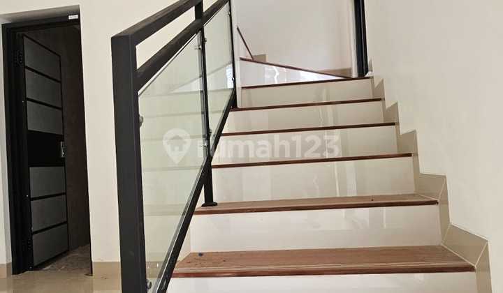 Rumah 2 Lantai Ready Stok Cluster Pinggir Jalan Raya Cilangkap