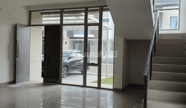 Disewakan Cepat Rumah Hoek 2 Lantai Baru Pik 2 Kosambi, Tangerang 7