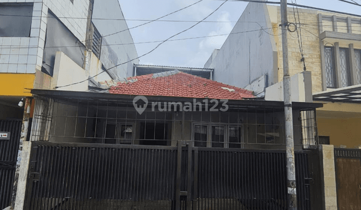 Dijual Rumah Bangunan Tua Ukuran 6x15 Tomang, Jakarta Barat 1