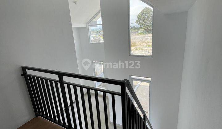 Rumah di Bandung SHM Cicilan Tanpa Bunga Dekat Pintu Tol Buahbatu 4