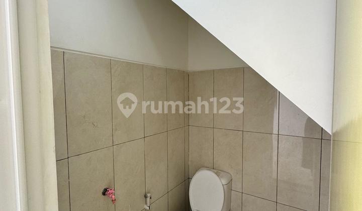 2 Strategic Warehouse Units Behind Eastvara BSD, Only 2 Minutes Away. 2 Strategic Warehouse Units Behind Eastvara BSD, Only 2 Minutes Away.