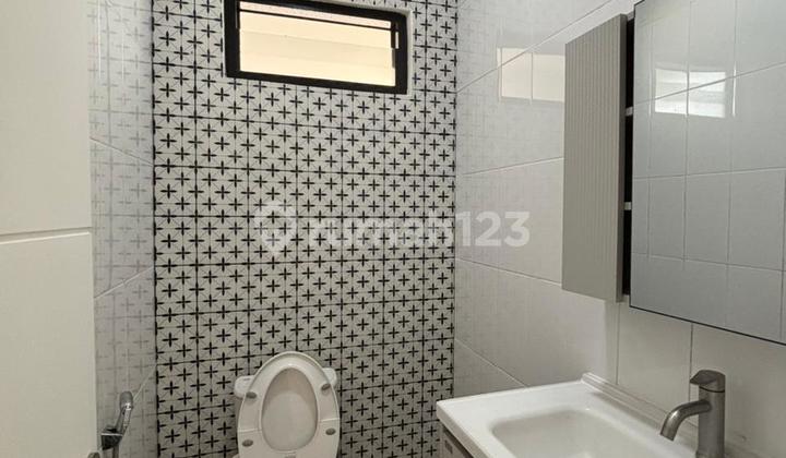 New Renovated Corner House The Eminent BSD South Tangerang 2