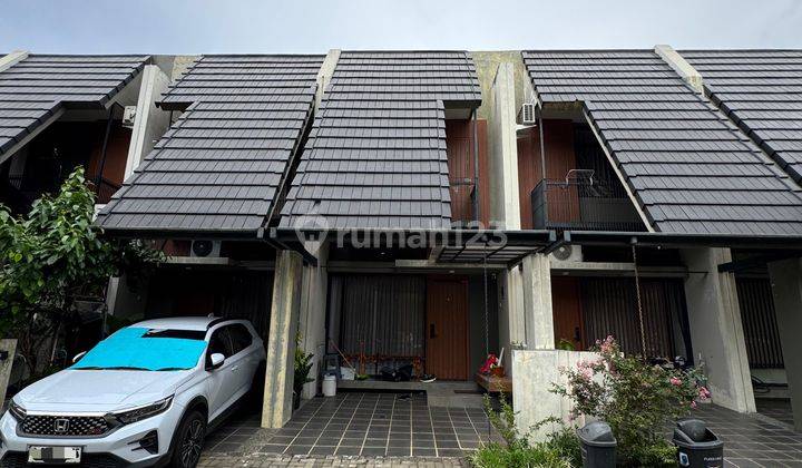 RUMAH CLUSTER FLEEKHAUZ BSD CITY 1