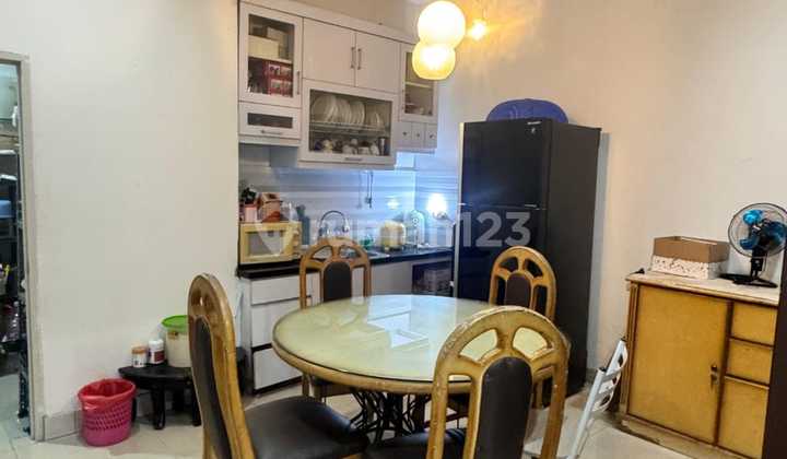 1-Storey House in Sector 1C Gading Serpong with Certificate of Ownership 2