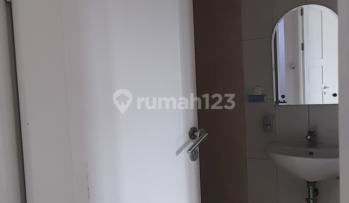 Rumah di Cluster Karelia Gading Serpong Semi Furnished 2
