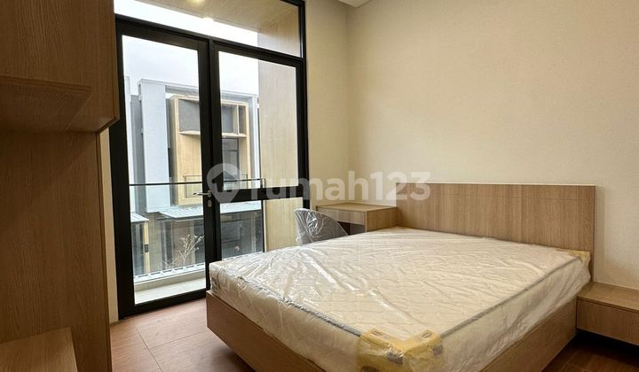 Svani Tanakayu's Corner House in BSD, South Tangerang, Banten 2