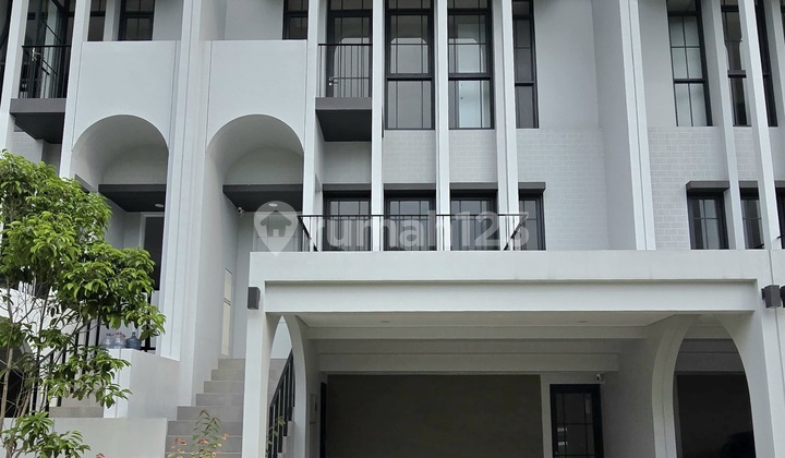 Rumah Baru Aether Greenwich Bsd City Hadap Utara